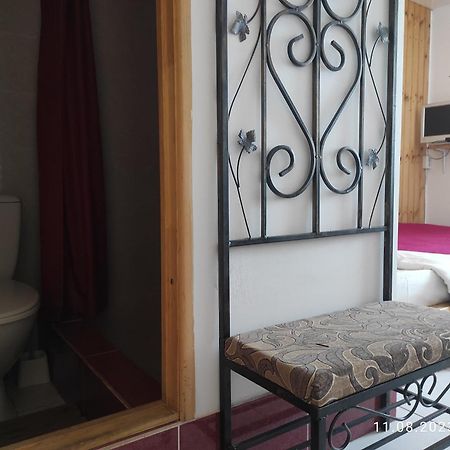 Mini-Hotel Kamianets Екстер'єр фото